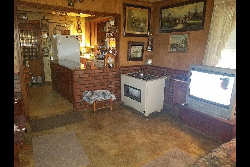 2nd image of 114 Jefferson Ct