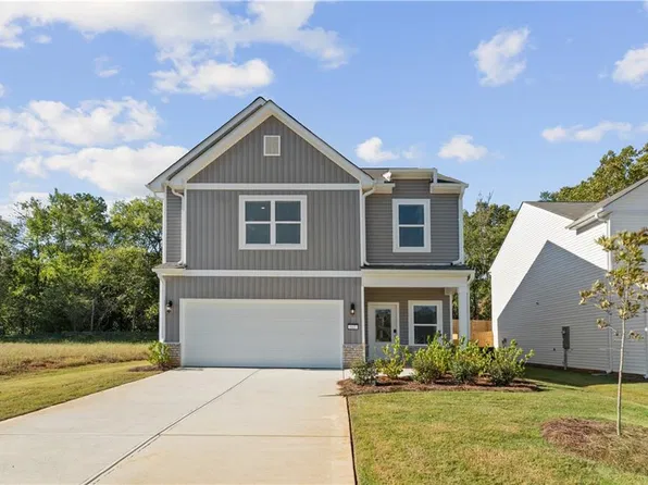 107 Stonecreek Ave, Rockmart, GA 30153