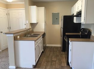 4112 Grand Manor Ct APT 305, Raleigh, NC 27612