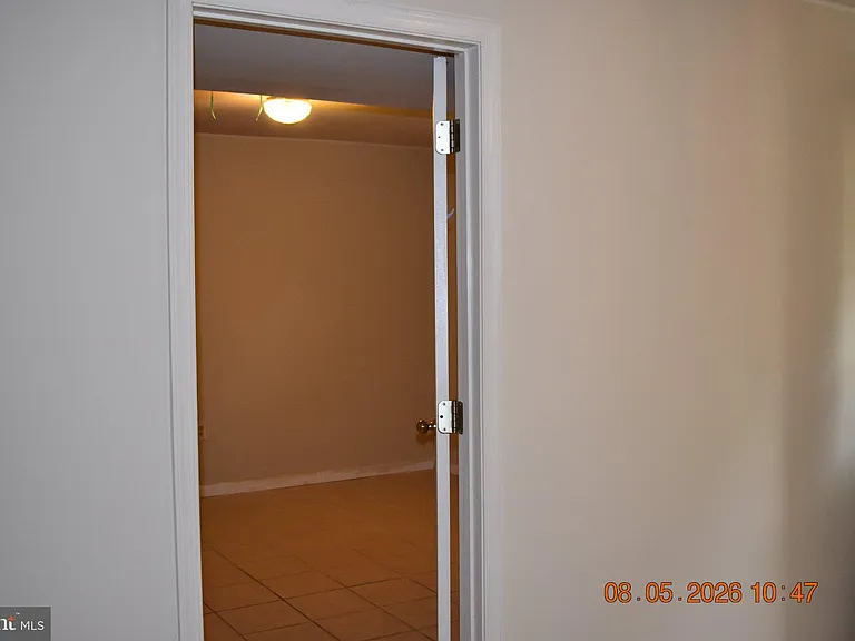 Bay Wood Dr — Photo 8
