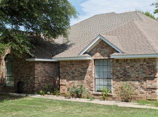 516 Preston Dr, Pottsboro, TX 75076