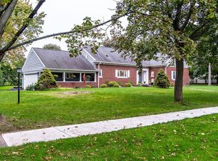 199 Clover St, Rochester, NY 14610
