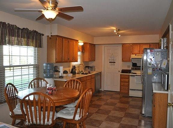 4th image of 6559 Mockingbird Ct