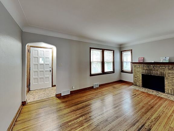 4th image of 3551 Knox Ave N