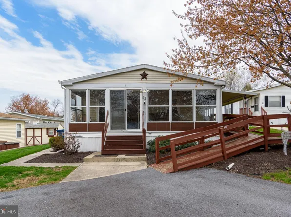 52 Meadow Run Pl, Harrisburg, PA 17112
