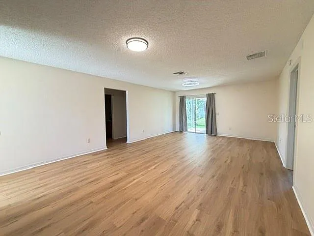 9523 SE 168th Maplesong Ln — Photo 4