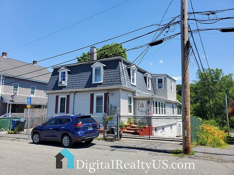 116 Massasoit St — Photo 10