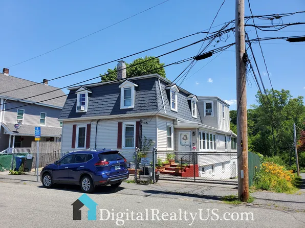 116 Massasoit St, Waltham, MA 02453