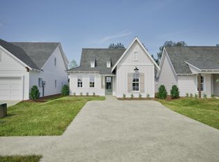 798 Hunters Way, Opelika, AL 36801