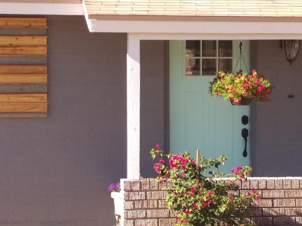 1st image of 2937 W Madras Ln
