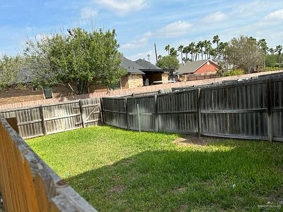 3rd image of 3900 W Daffodil Ave