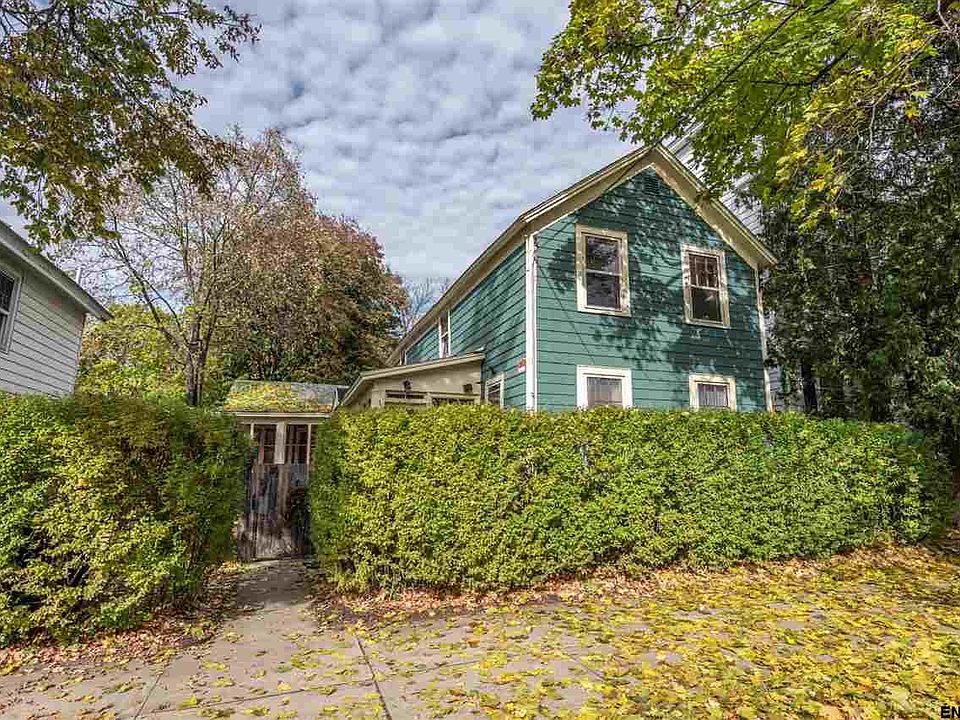 1st image of 79 Lake Ave