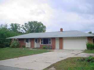 5548 N 825 E, North Webster, IN 46555