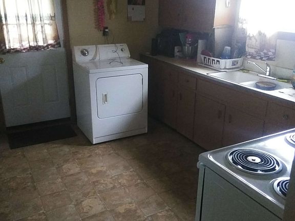 4th image of 335 N Hyde Park Ave #3