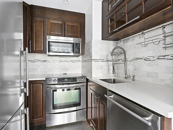 4th image of 25 Tudor City Pl #310-311