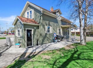 7115 S Pennsylvania Ave, Oak Creek, WI 53154