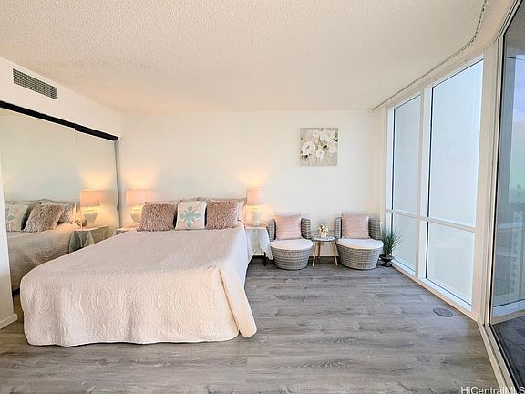 5th image of 1212 Nuuanu Ave APT 2506