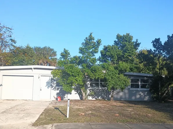 1013 Lewis Dr, Daytona Beach, FL 32117