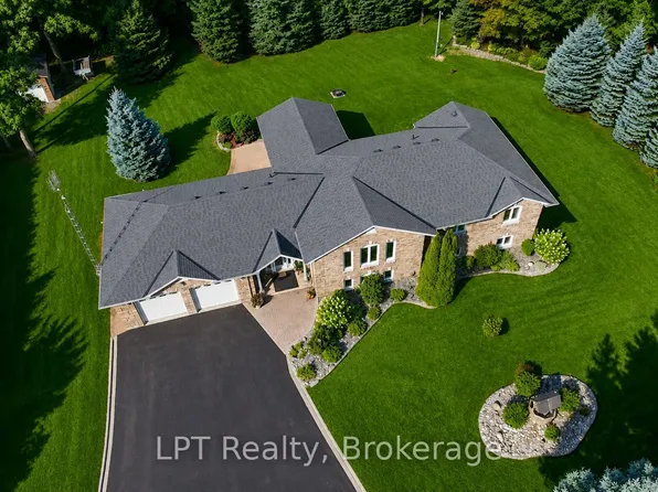 10 Vicari Rd, Brighton, ON K0K 1H0