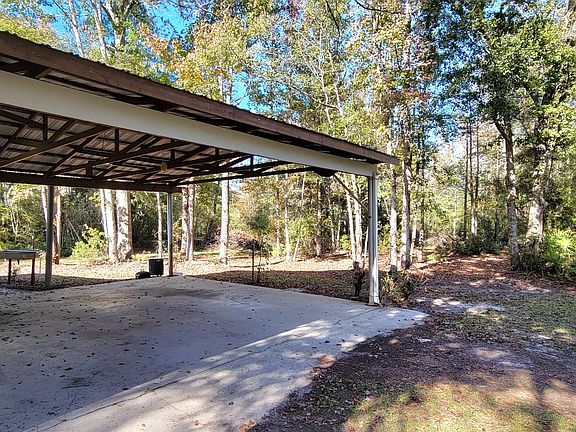 3rd image of 486 Black Creek Church Rd
