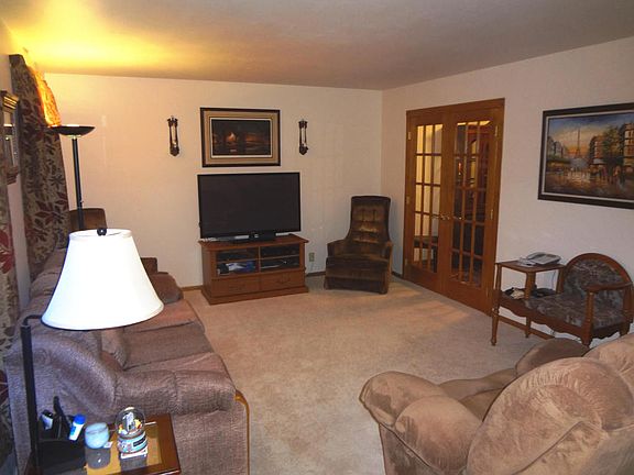 2nd image of 8135 S Wildwood Dr