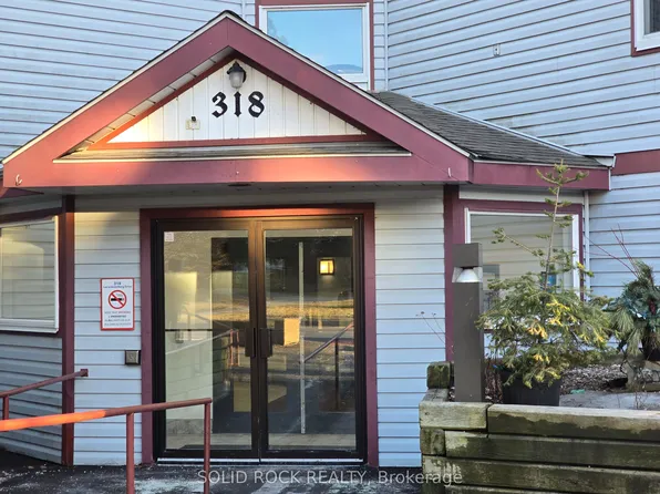 318 S Lorry Greenberg Dr, Ottawa, ON