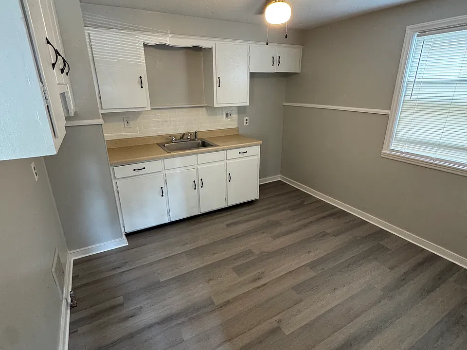 1st floor kitchen