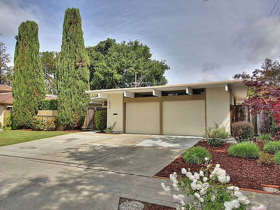 3rd image of 1017 W Homestead Road