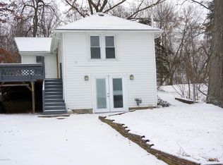 9321 Oakdale Dr, Laingsburg, MI 48848