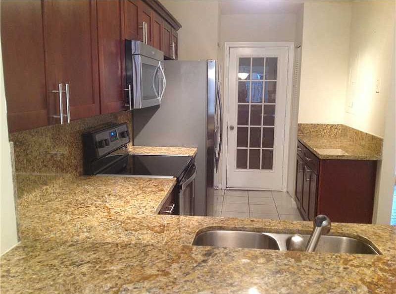 2nd image of 10501 SW 207th St