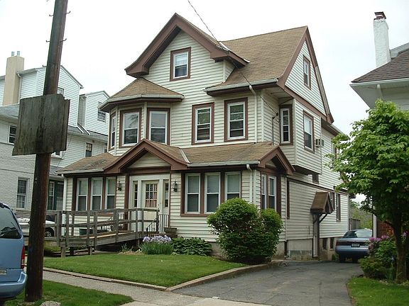 2nd image of 15020 86th Ave