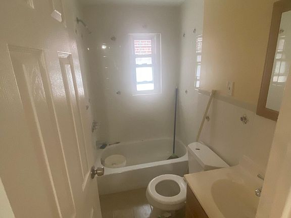 4th image of 1267 Astor Ave #1