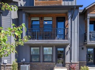 20534 Empire Ave, Bend, OR 97701