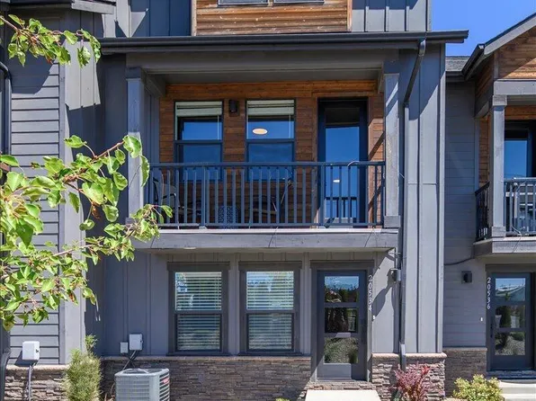 20534 Empire Ave, Bend, OR 97701