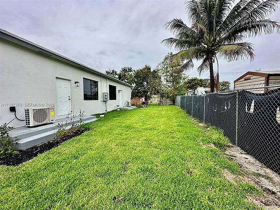 3rd image of 2377 SW 105th Ct #1