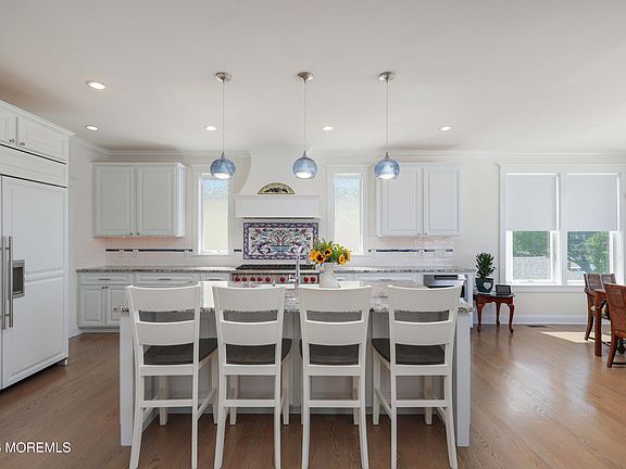 3rd image of 23 Niblick Street
