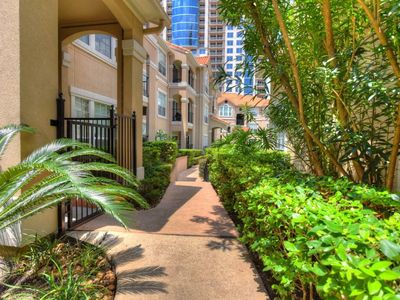 3231 Allen Pkwy APT 6107, Houston, TX, 77019