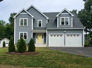 92 Pleasant St, Franklin, MA 02038