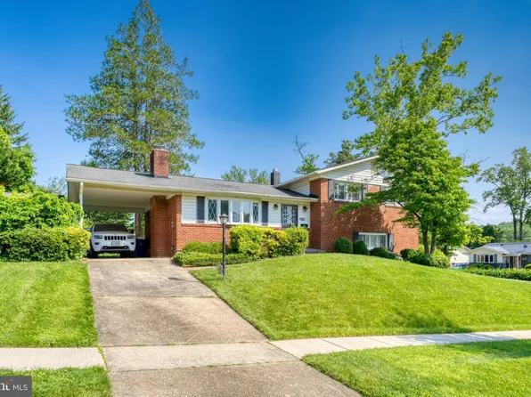 5020 McCall St, Rockville, MD 20853