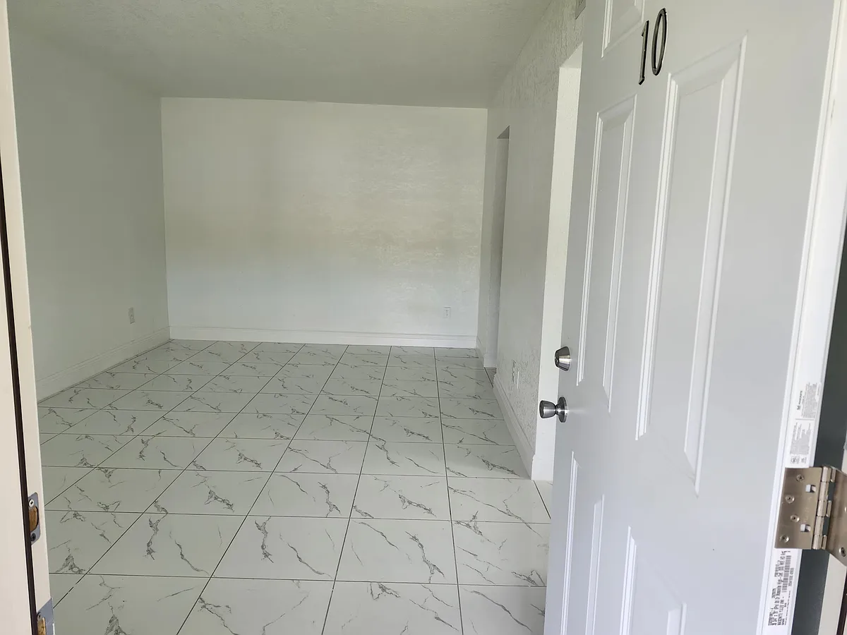 LIVING/DINING - 9580 NW 4th Ave #10