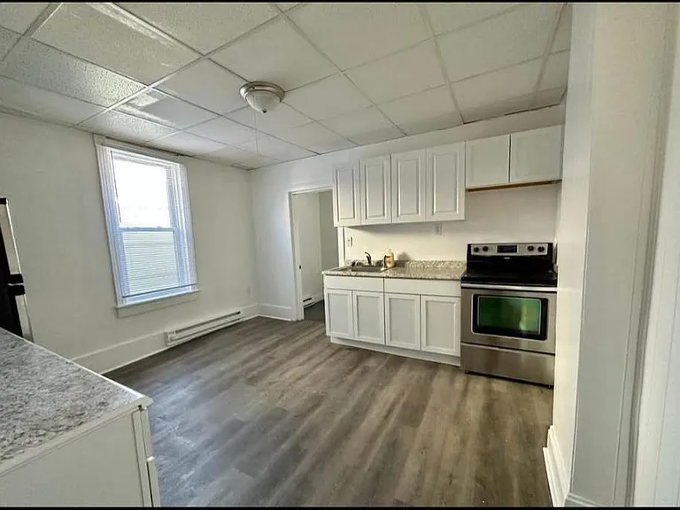132 Arch St — Photo 1