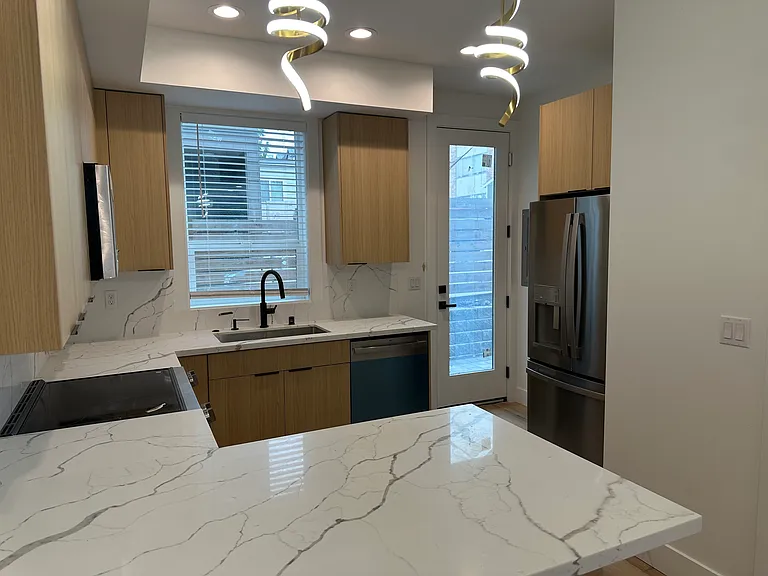 4318 SW Holly St — Photo 11