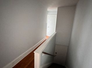 207 N 10th St APT 3, Allentown, PA 18102