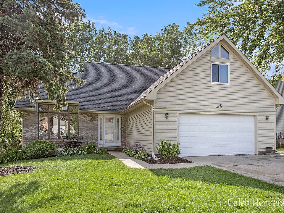 1st image of 4622 Haywood Dr SE
