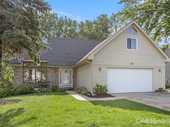 4622 Haywood Dr SE, Kentwood, MI 49512