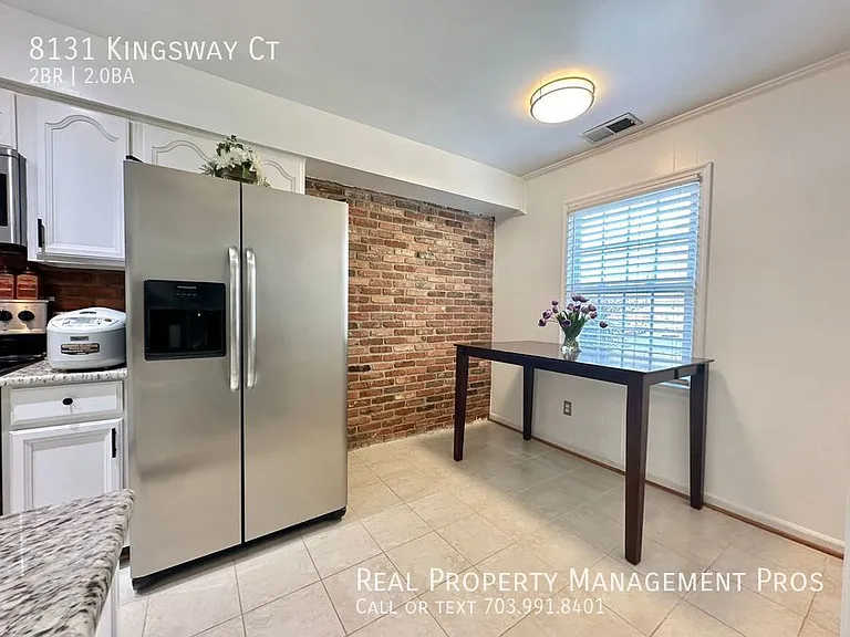 8131 Kingsway Ct — Photo 10