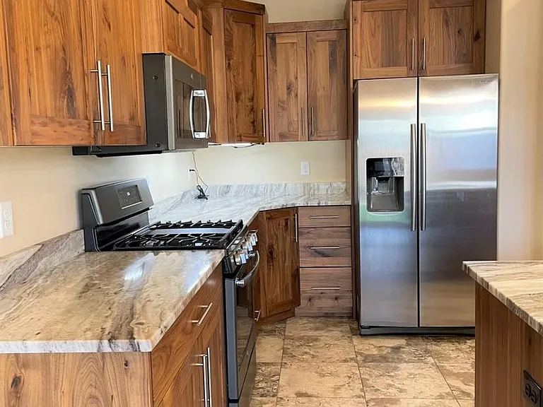 873 S 110 W — Photo 8