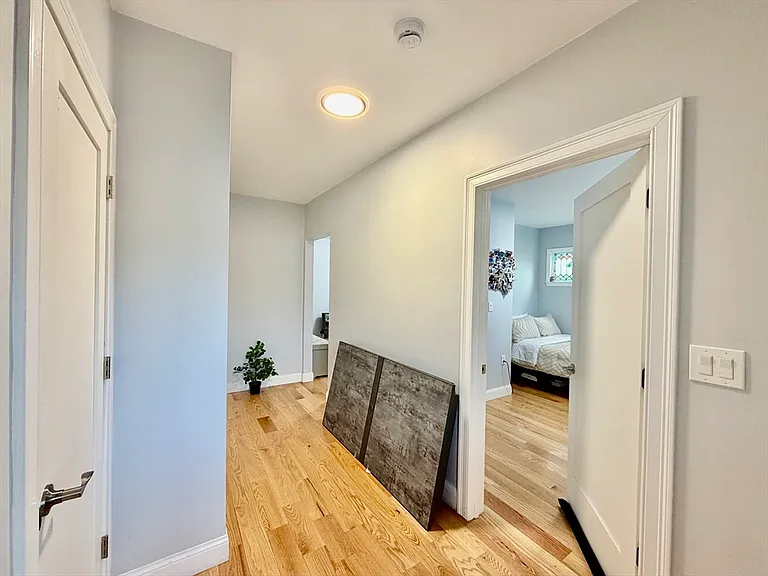 305 Washington St #1 — Photo 27