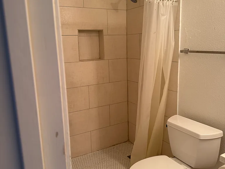5303 Retablo Ave #B — Photo 8