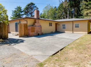 1975 Norton Rd, McKinleyville, CA 95519